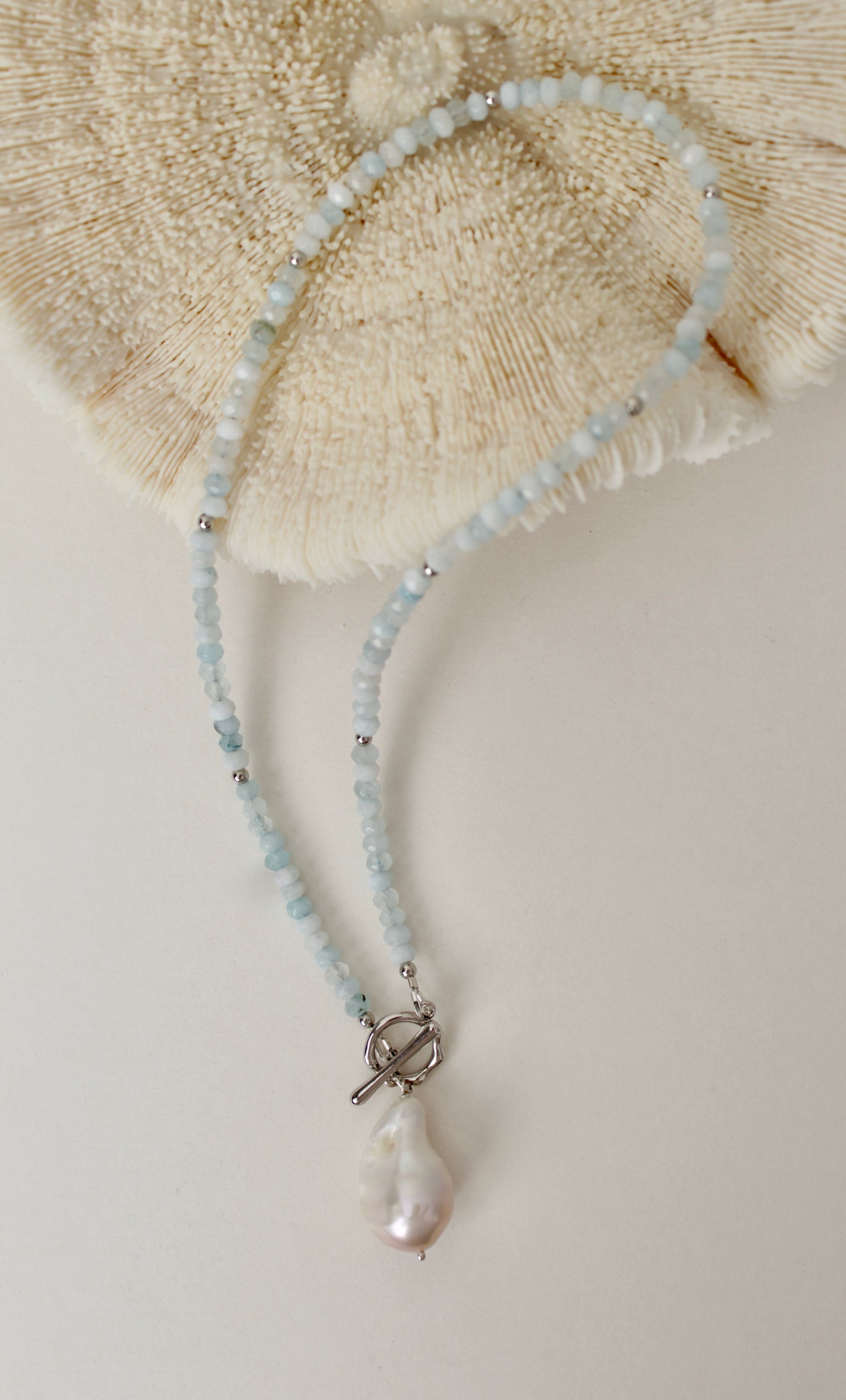 Siena - Aquamarine and Baroque Pearl necklace