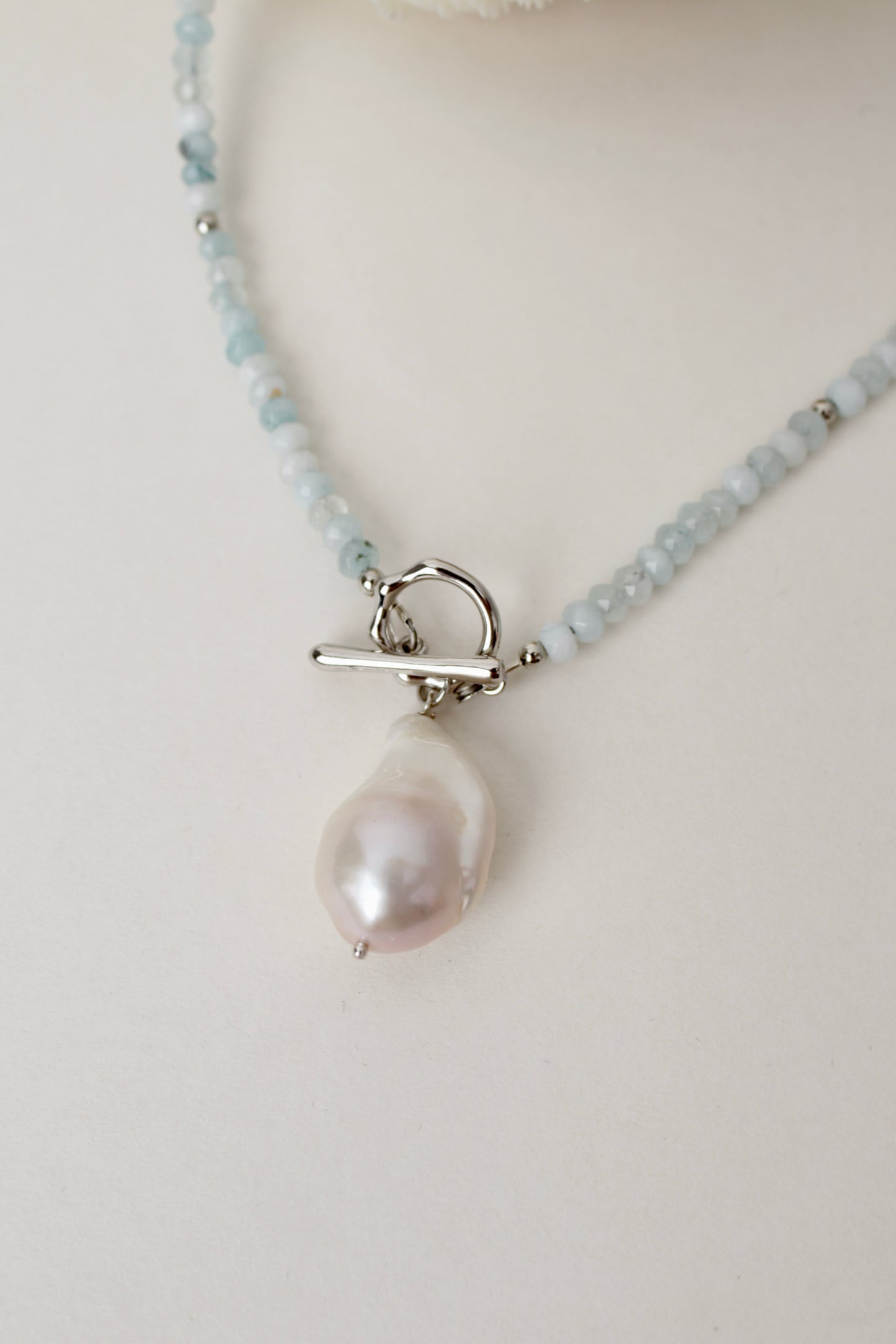 Siena - Aquamarine and Baroque Pearl necklace