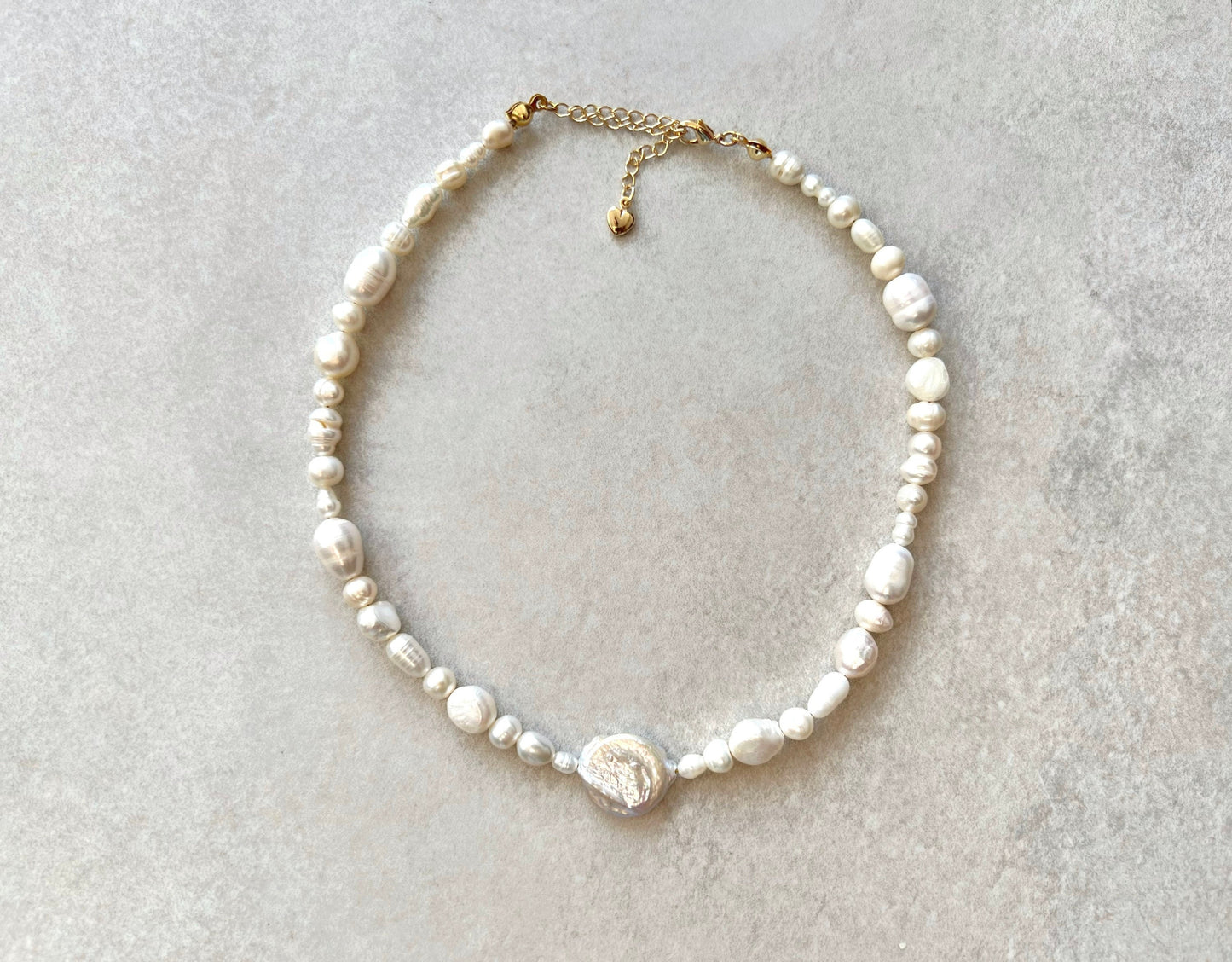 Aurora - Different Sizes Pearl Necklace