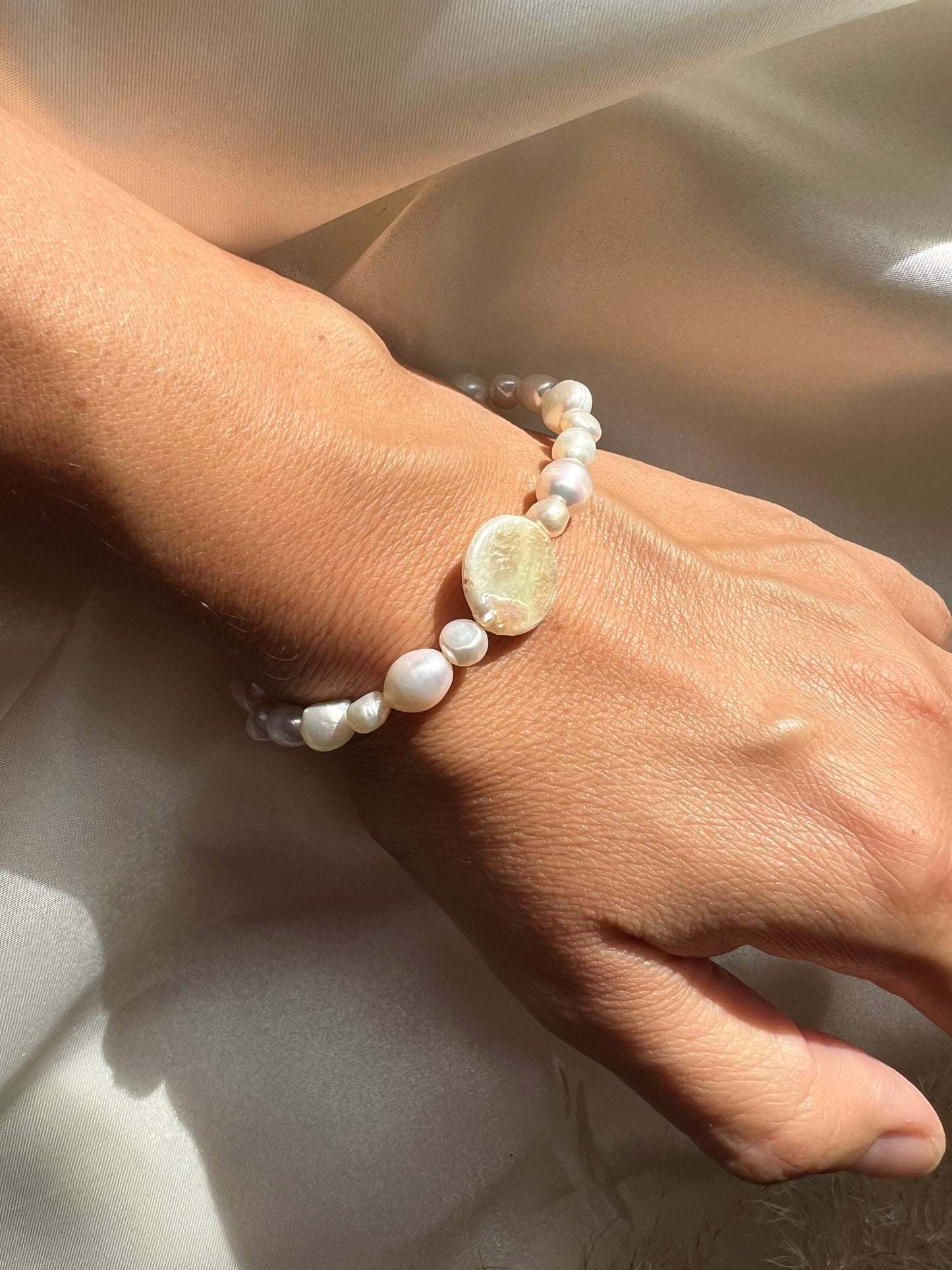 Aurora - Coin Pearl Bracelet