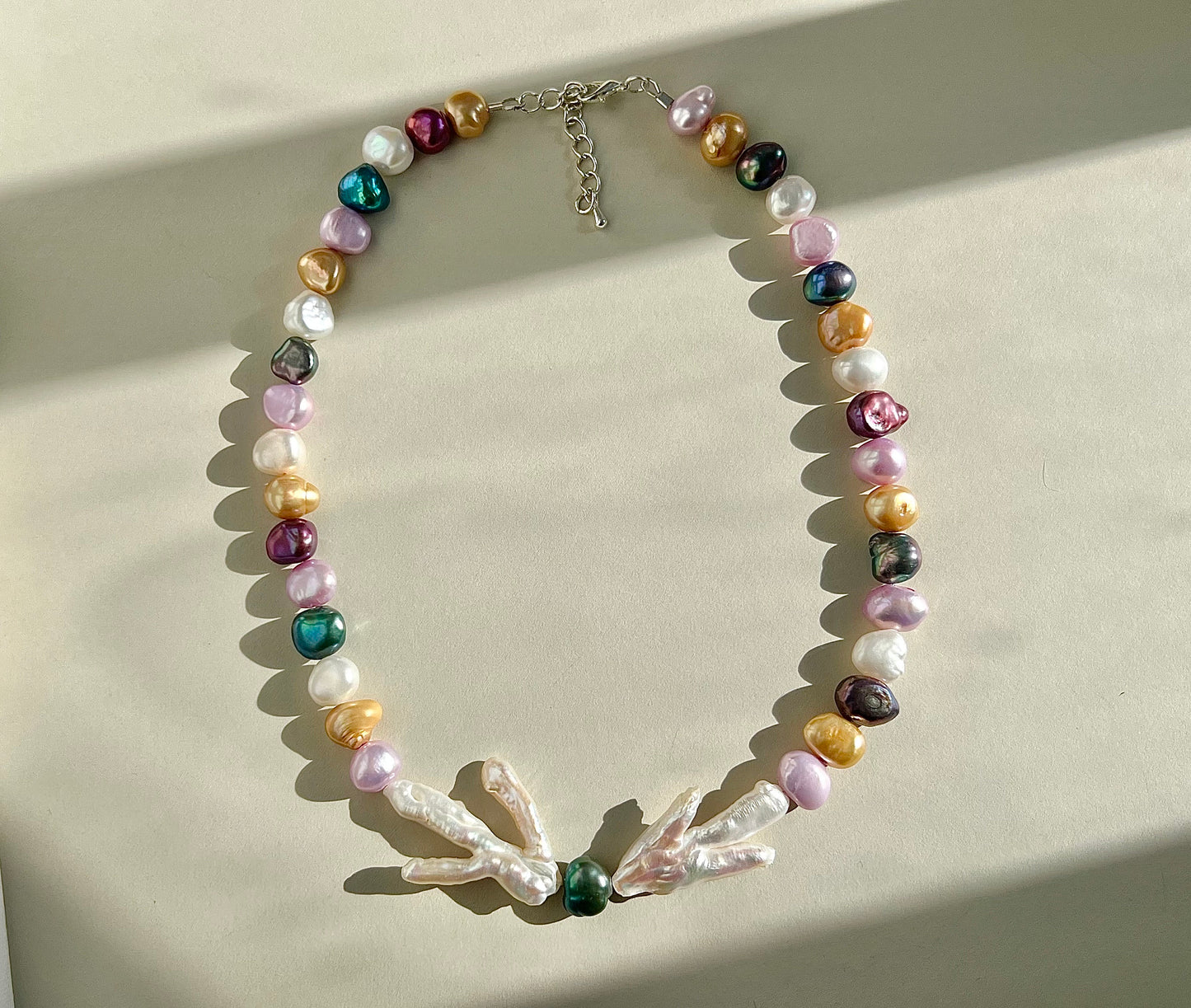 Calliope - Multicolor Pearl Necklace