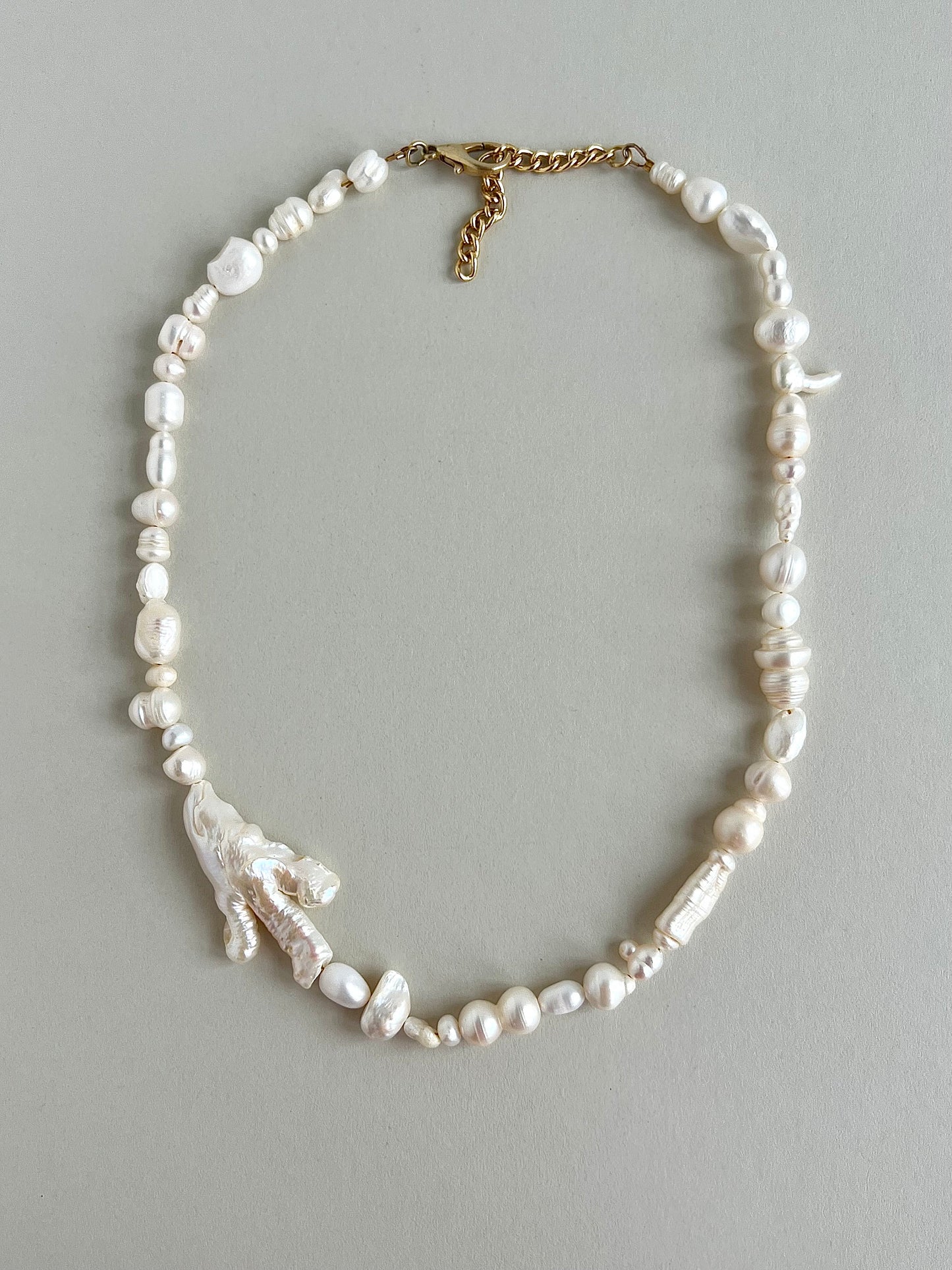 Uma - Statement Pearl Necklace