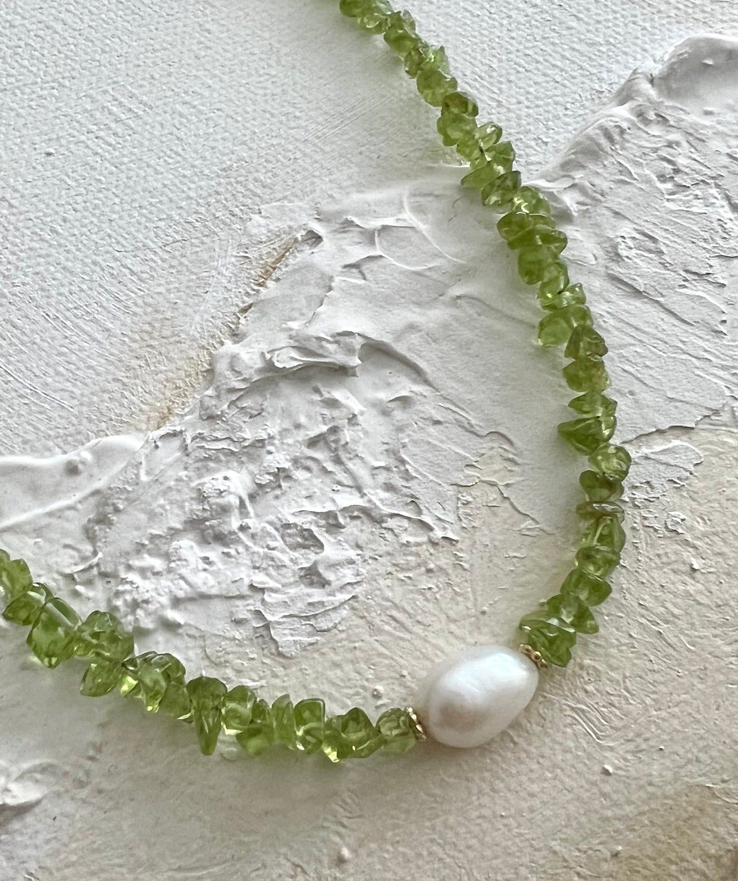 Maia - Peridot Pearl Necklace