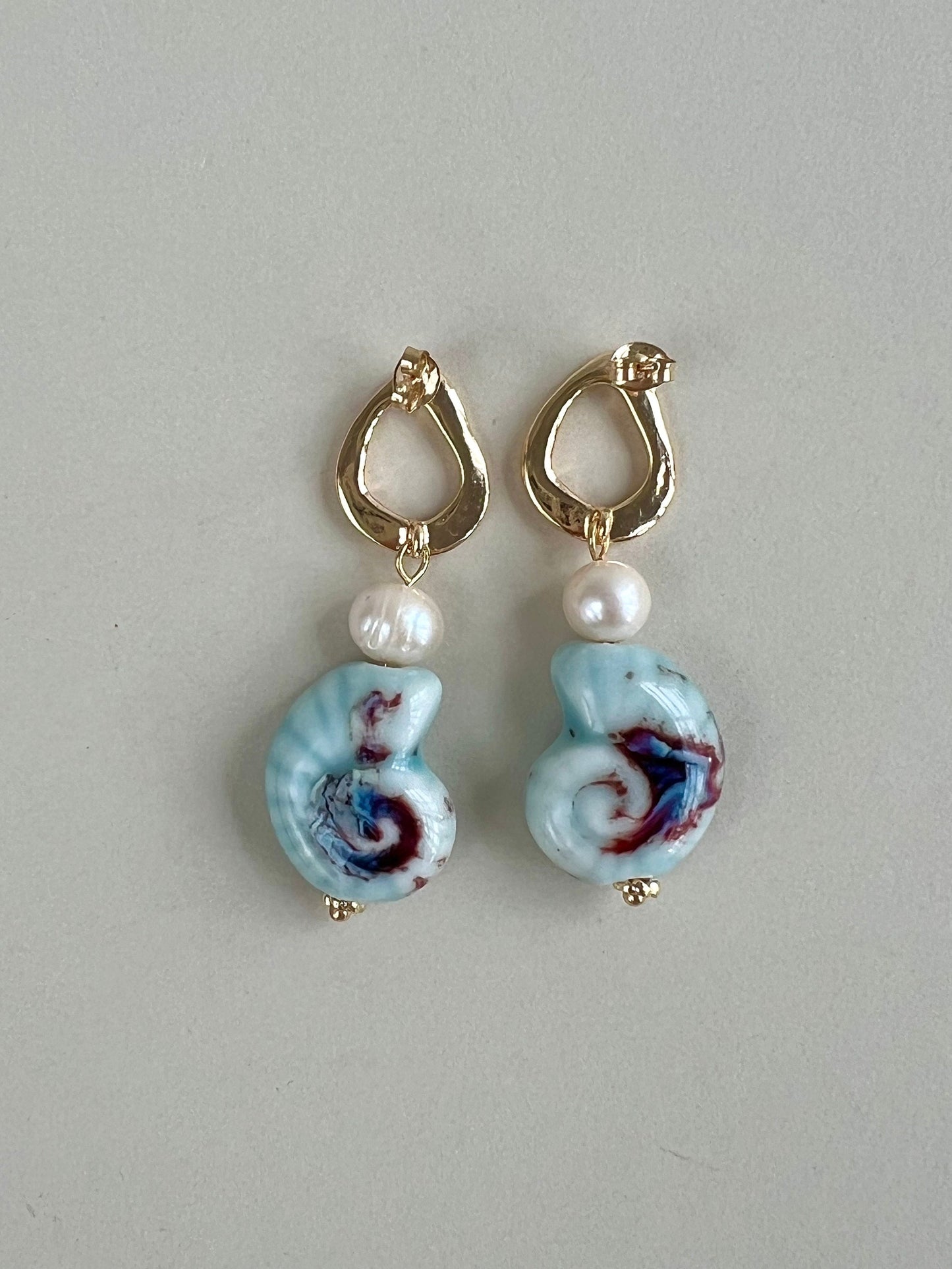 Aphrodite - Pearl Earrings