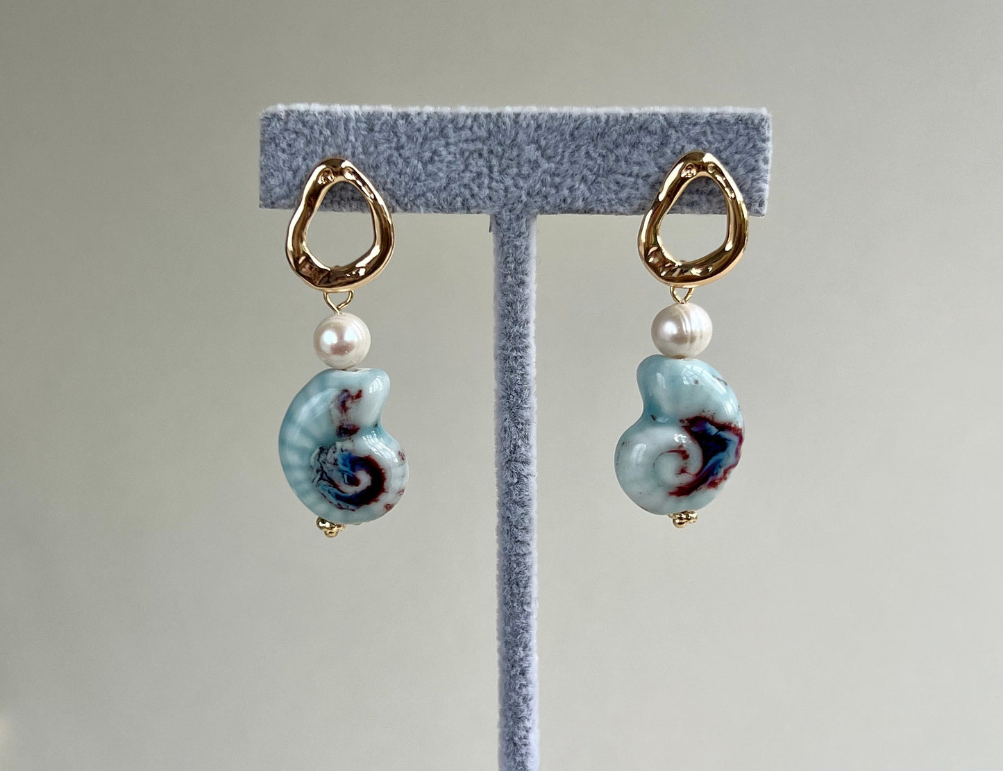 Aphrodite - Pearl Earrings