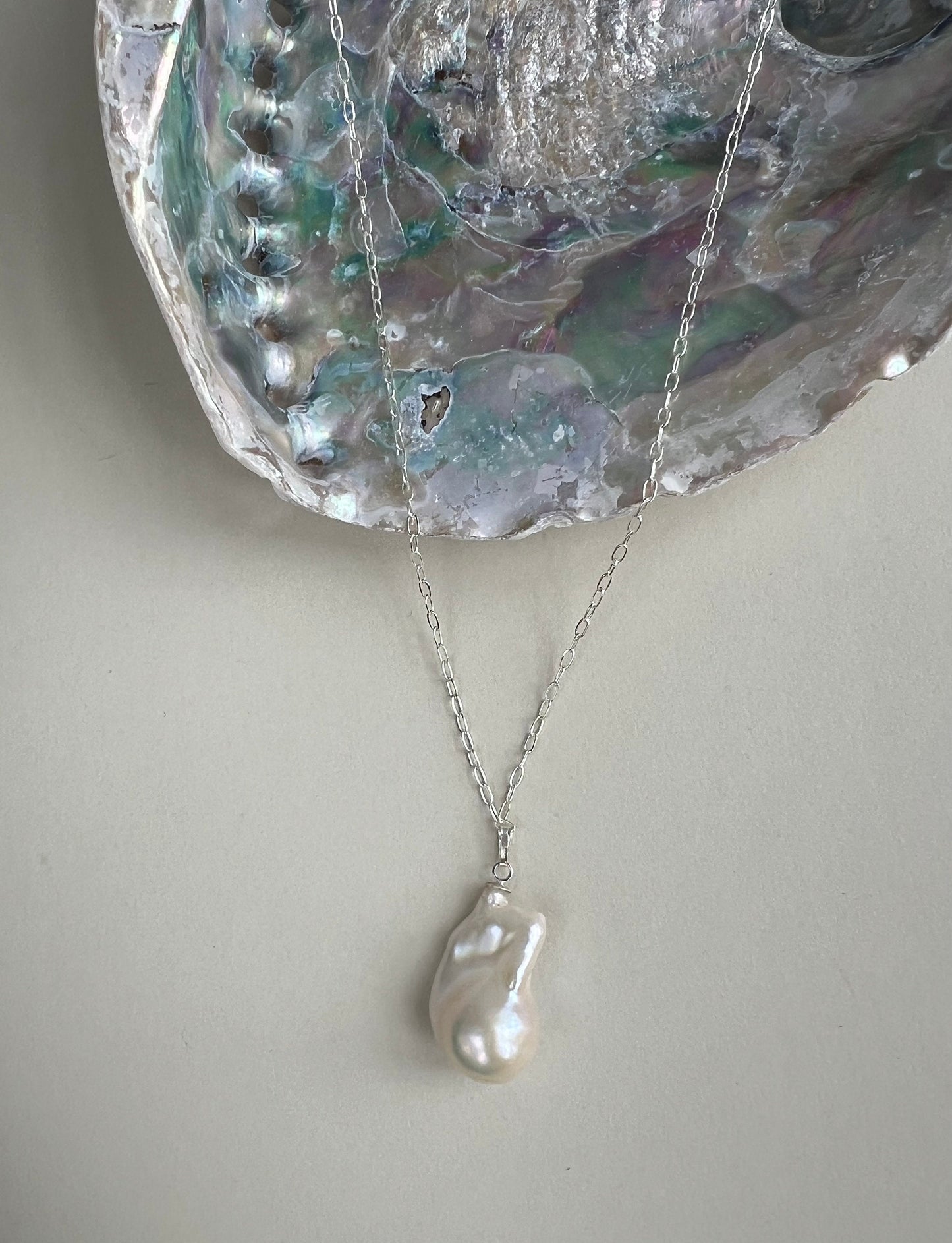 Triton - Pearl Pendant Chain Necklace