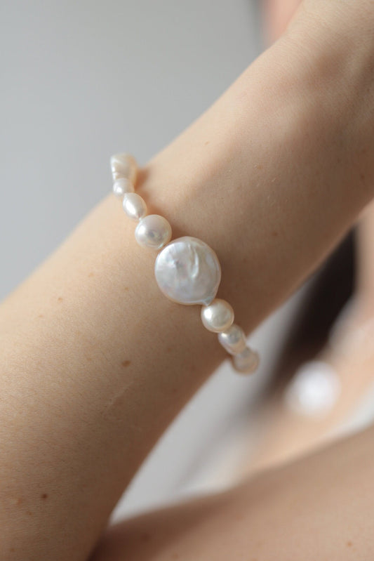 Aurora - Coin Pearl Bracelet
