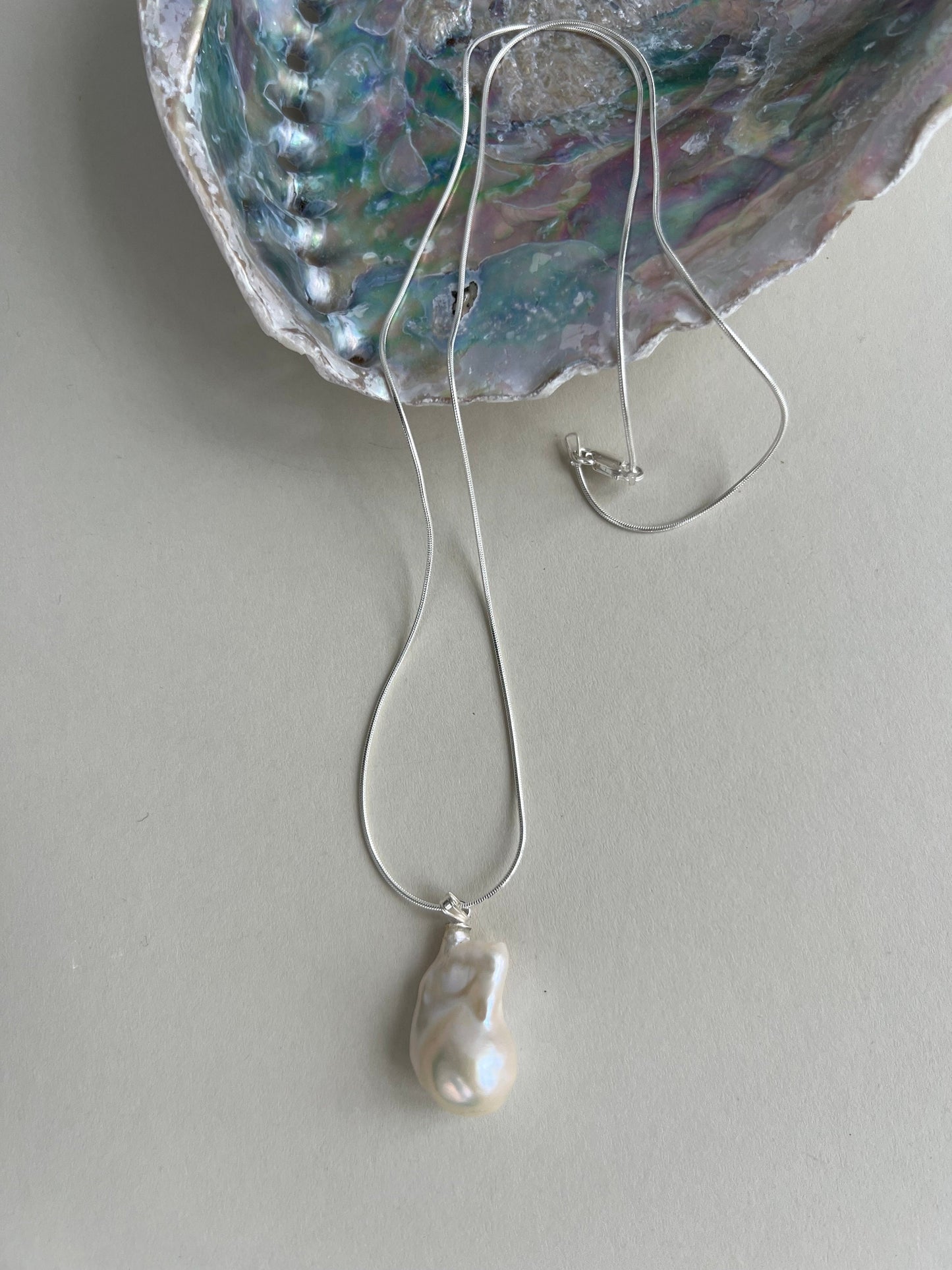 Selene - Long Chain with Baroque Pearl