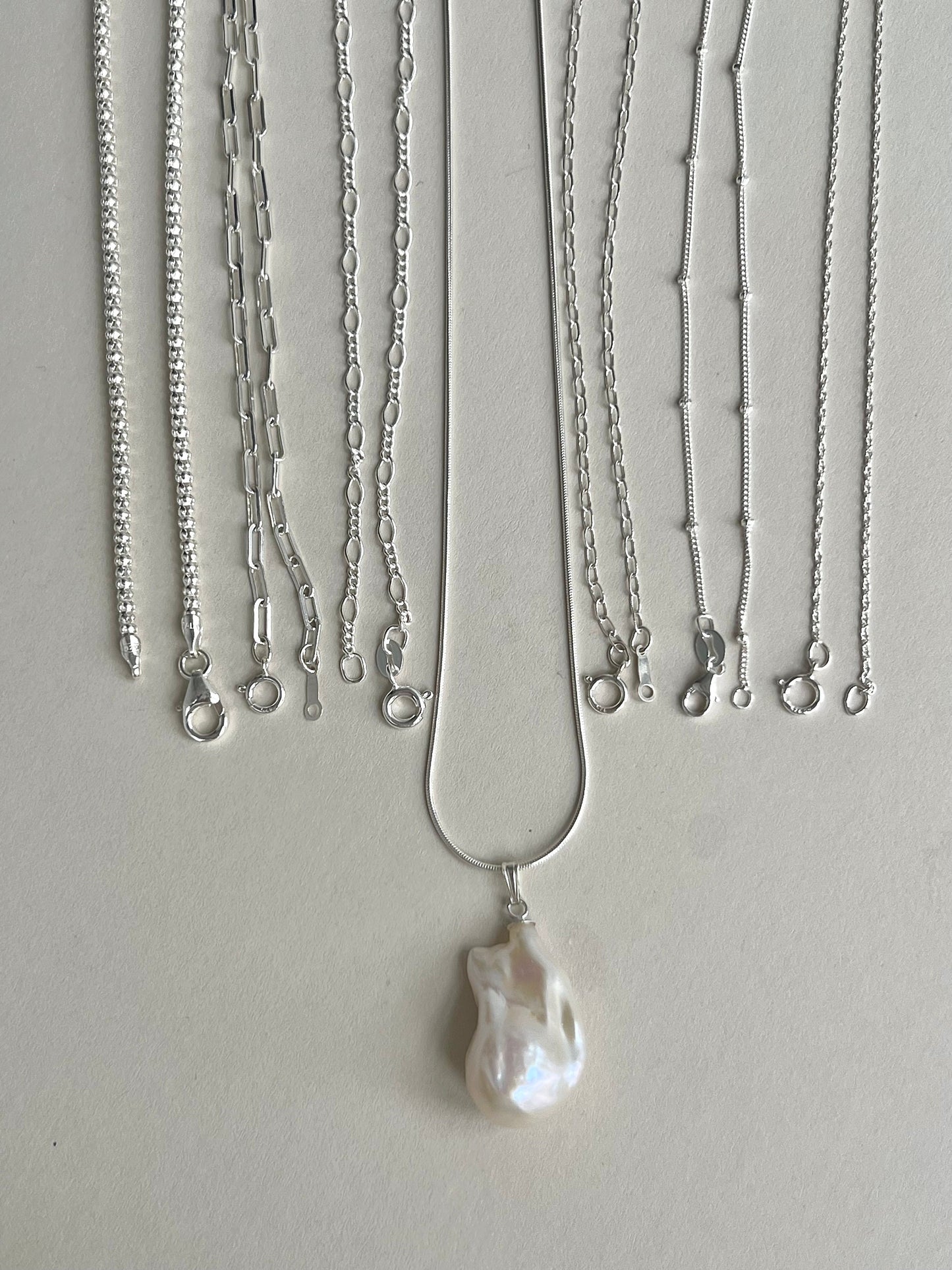 Selene - Long Chain with Baroque Pearl