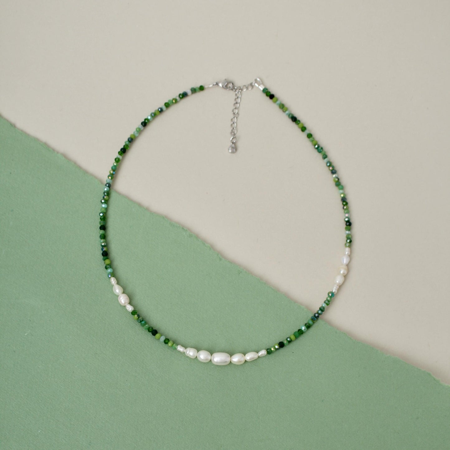 Fiona - Green Beads Pearl Necklace