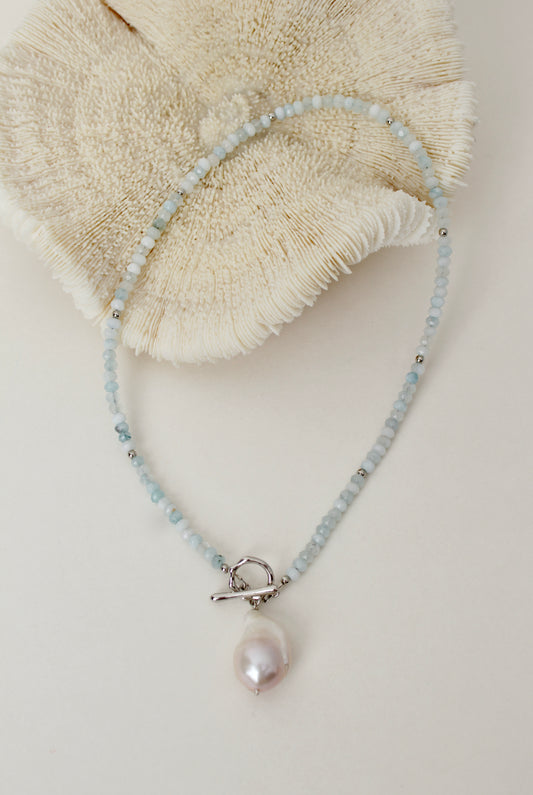 Siena - Aquamarine and Baroque Pearl necklace