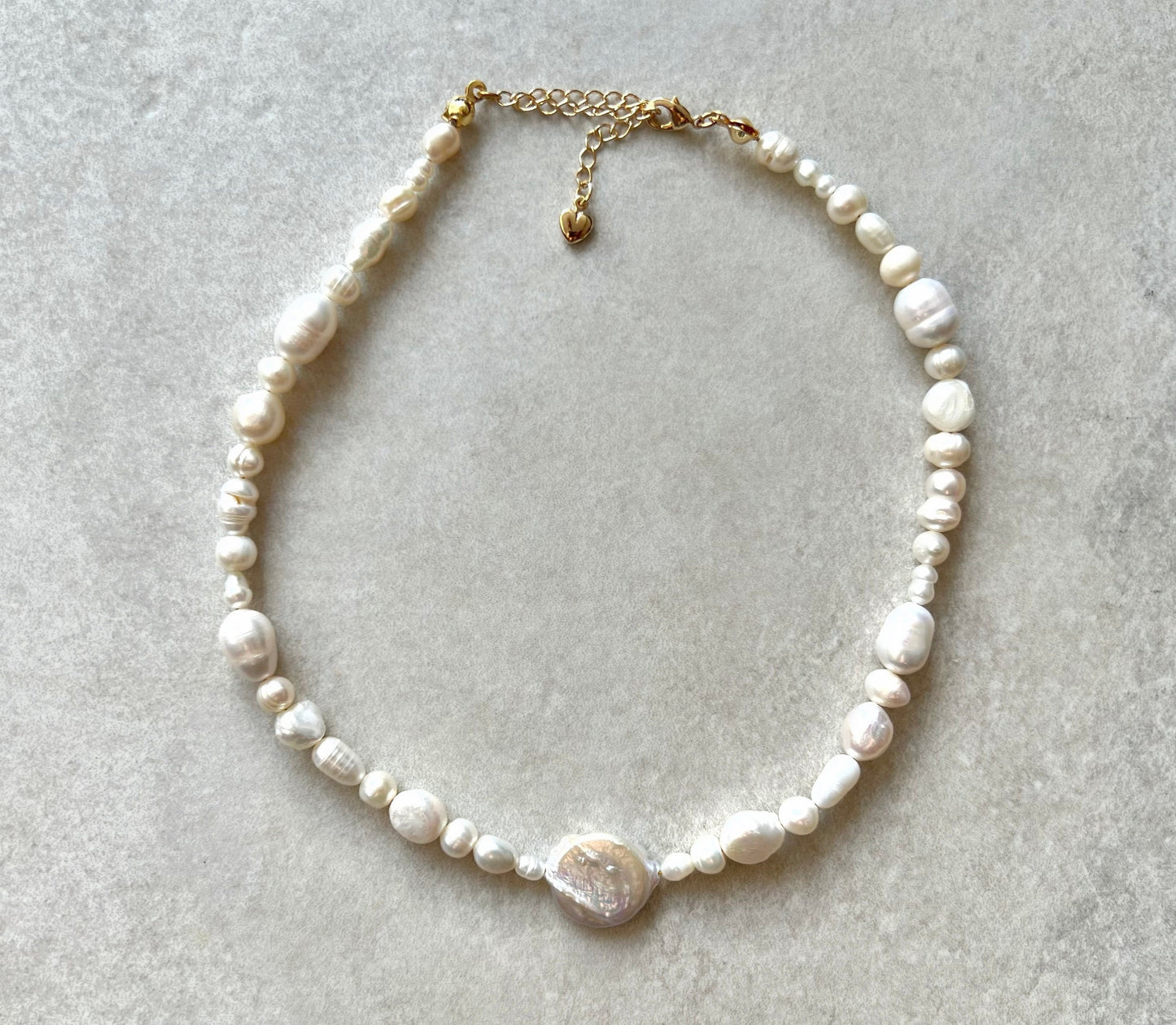 Aurora - Different Sizes Pearl Necklace