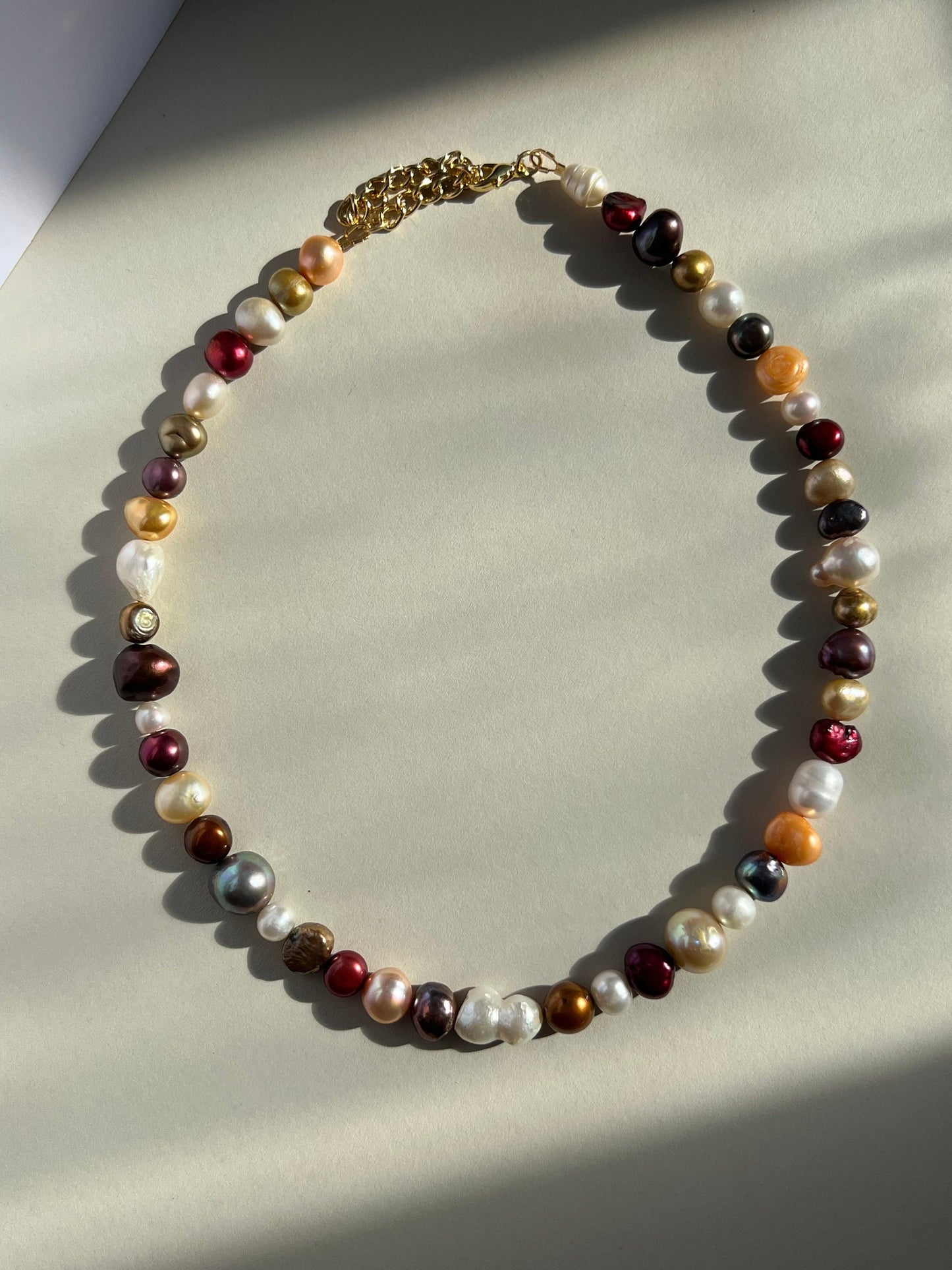 Lovina - Mixed Colours Pearl Necklace