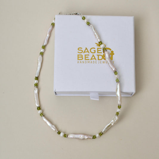 Phoebe - Biwa Pearl Necklace with Peridot
