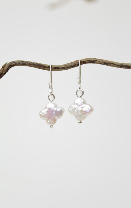 Clover Pearl Earrings